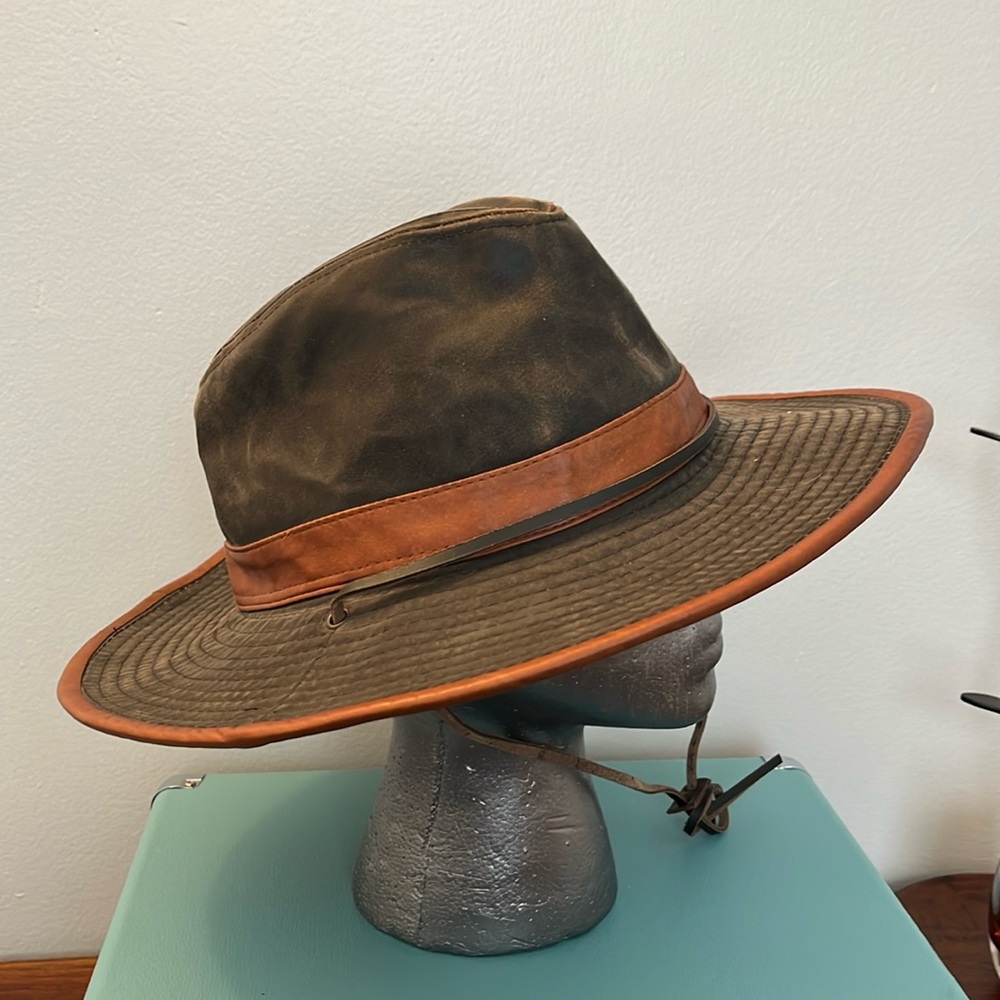 NWT Dorfman Pacific Co. hat. Size L